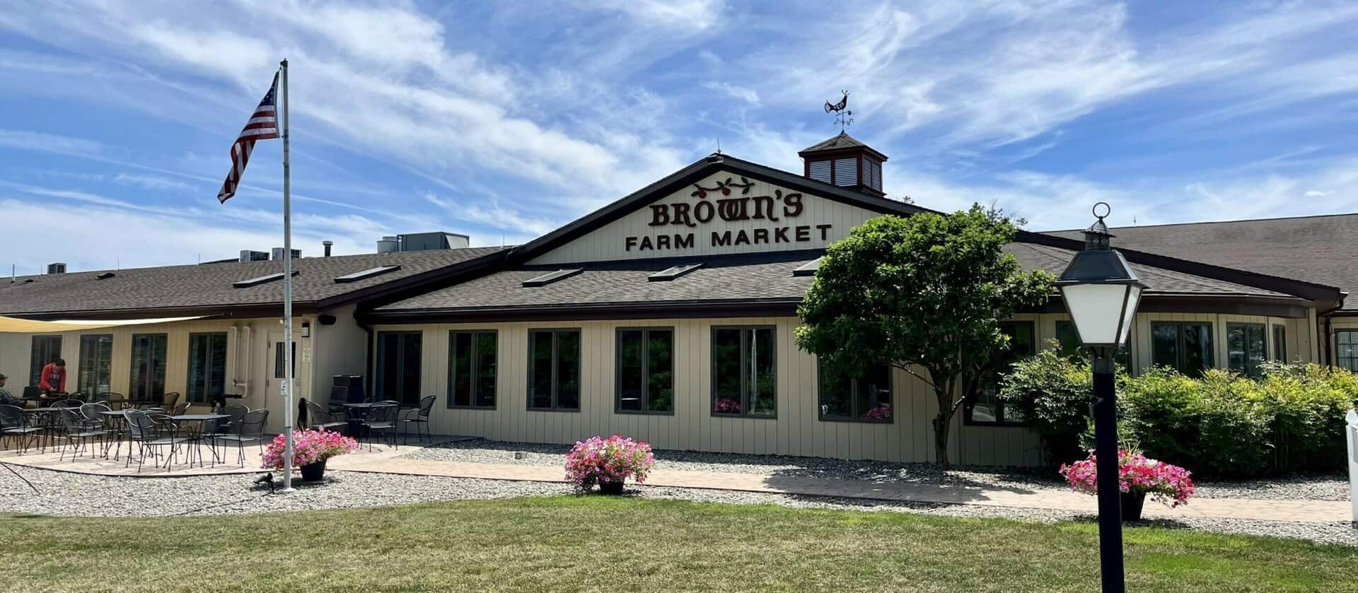 Earl & Margaret Brown Family Fund - The Browns’ Legacy of Cultivating Generosity